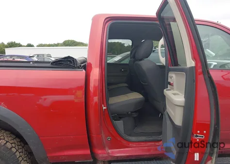 2010 Dodge Ram 1500 Slt/Sport/Trx z USA, uszkodzony, nr VIN 1D7RV1GT2AS114415